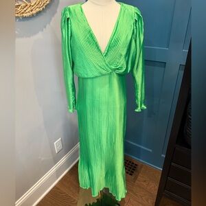 Elegant Green Women's Dress